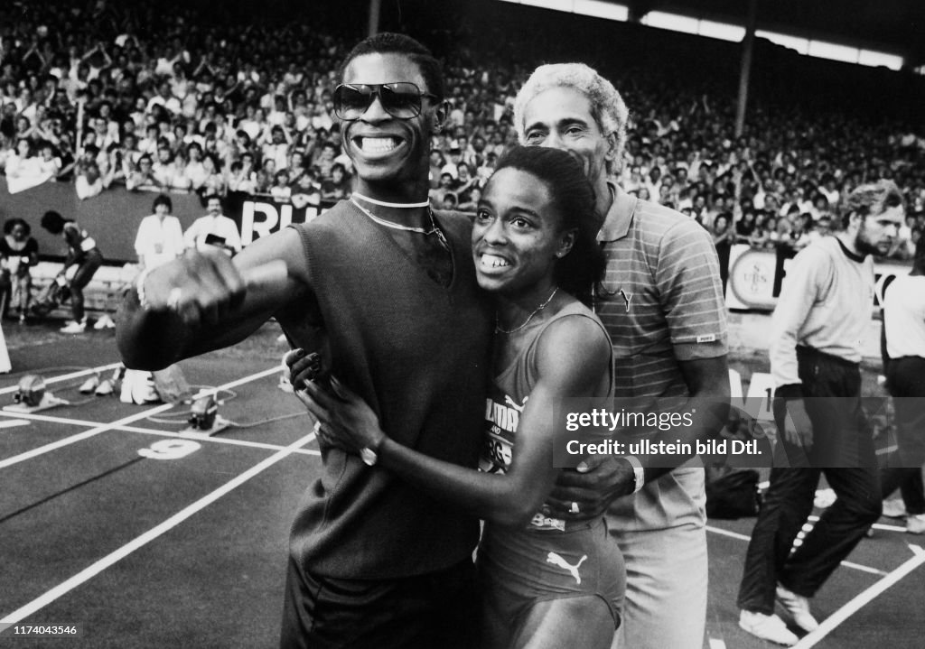 Weltrekord 10,76 Sekunden world record in 10.76 seconds News Photo