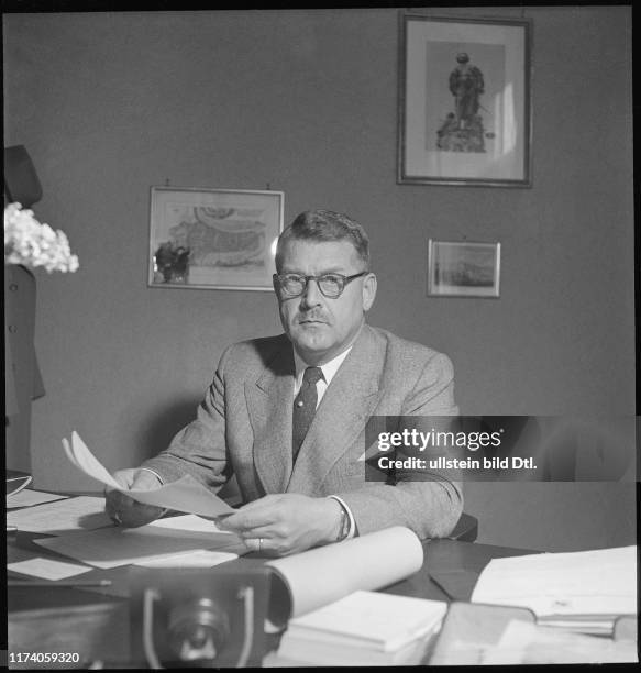 Walter H. Rubli, Managing director tourist office Berne 1948