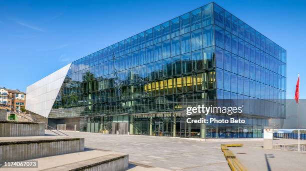 noorwegen-stavanger-concert zaal-hd-konserthus - concertgebouw stockfoto's en -beelden