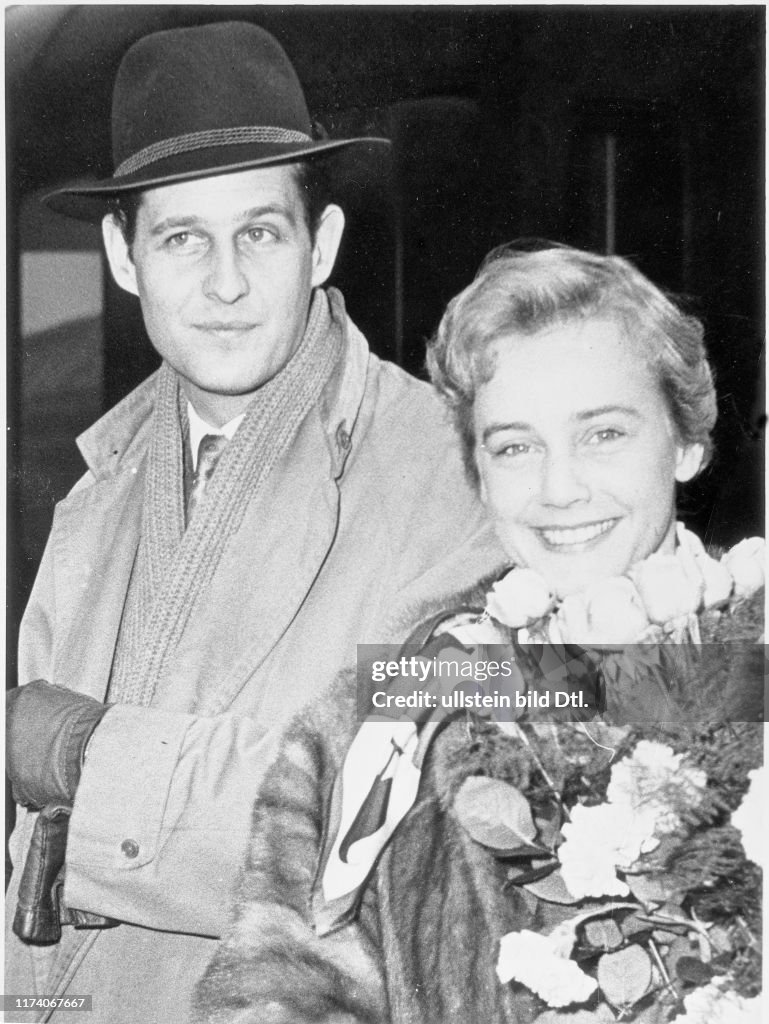 Regisseur Horst Hächler und seine Verlobte Maria Schell 1957