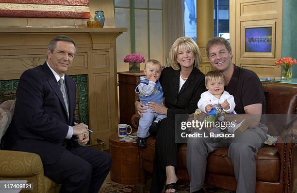 Charlie Gibson of Good Morning America interviews Joan Lunden and Jeff Konigsberg with their children Max and Kate Konigsberg