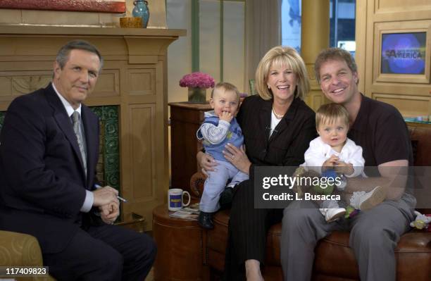 Charlie Gibson of Good Morning America interviews Joan Lunden and Jeff Konigsberg with their children Max and Kate Konigsberg