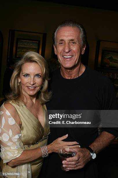 Pat Chris Riley Riley Thomson Photos and Premium High Res Pictures - Getty Images