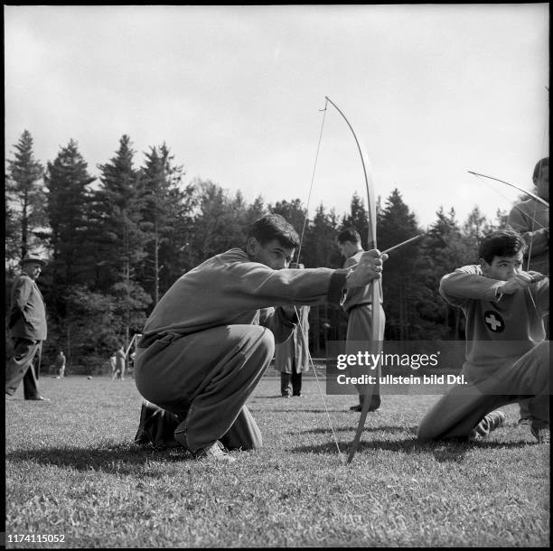 Trainingslager der Schweizer Fussball-Nationalmannschaft, Magglingen 1954