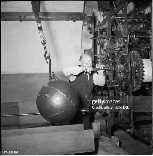 Arnold Zwahlen, tuner of Zytglogge tower clock, 1949