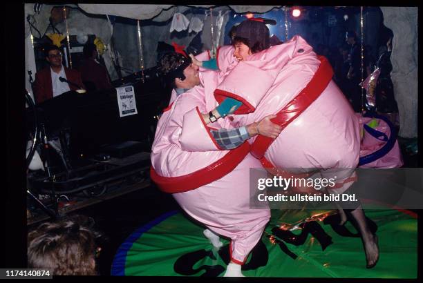 Aufblasbares Sumo Kostüm zum Ringen 1993