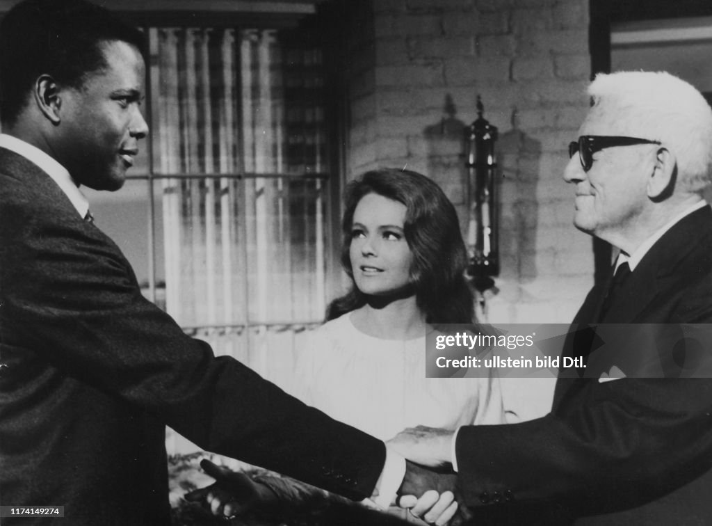 Sidney Poitier, Katherine Houghton, Spencer Tracy in "Guess Who's Coming to Dinner" 1967
