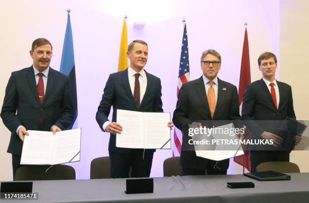 Estonian Minister of Economy and Infrastructure Taavi Aas, Lithuanian Minister of Energy Zygimantas Vaiciunas, US Secretary of Energy Rick Perry and...