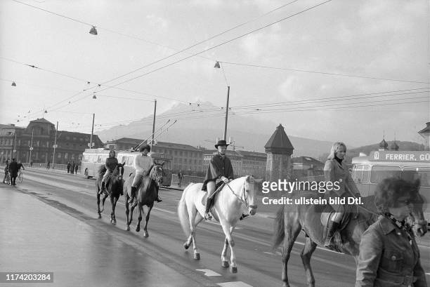 Car-free Sunday, Lucerne 1973: riders