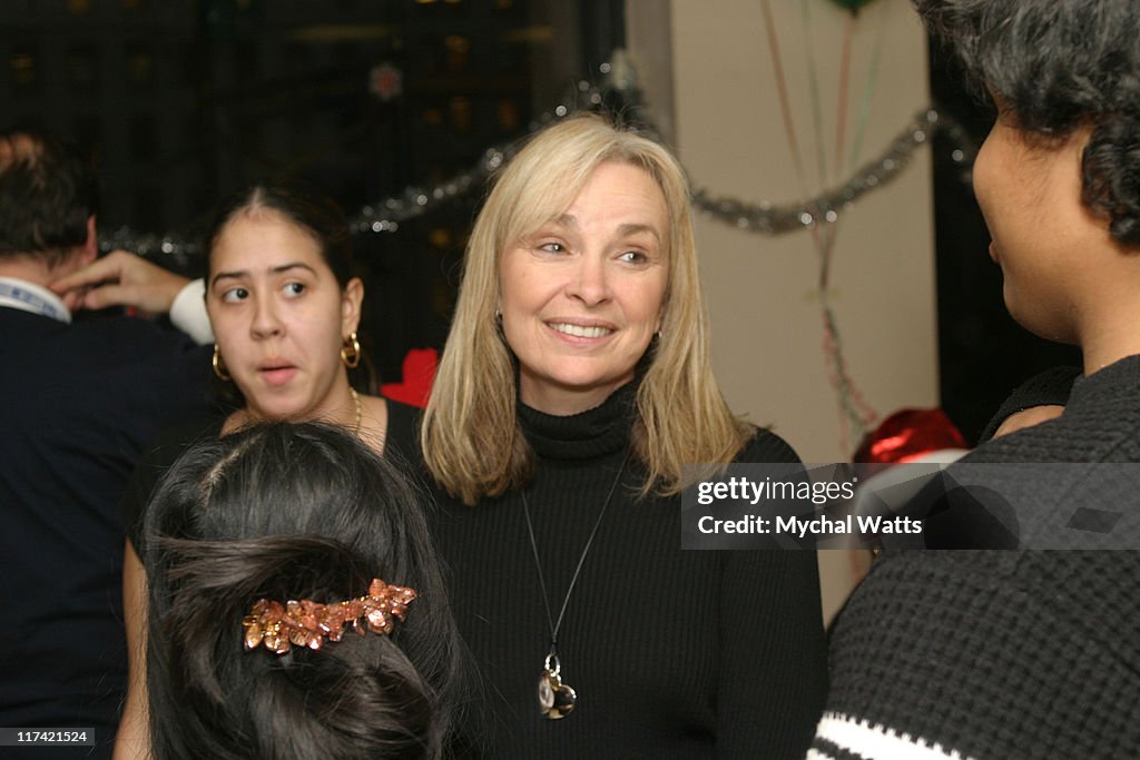 Producer and creator of "7th Heaven" Brenda Hampton and students News