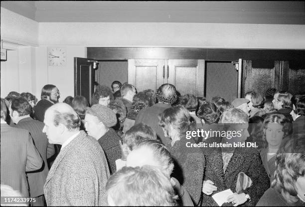 Film opening night "Liebe ist nur ein Wort", Cinema Capitol, Zurich 1972