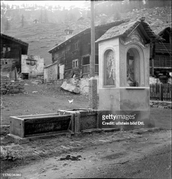 Bildstock im Walser Dorf Bosco Gurin 1956