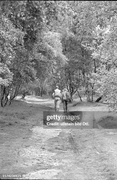 Colin Dawson and Denise Biellmann at his parents in England 1983