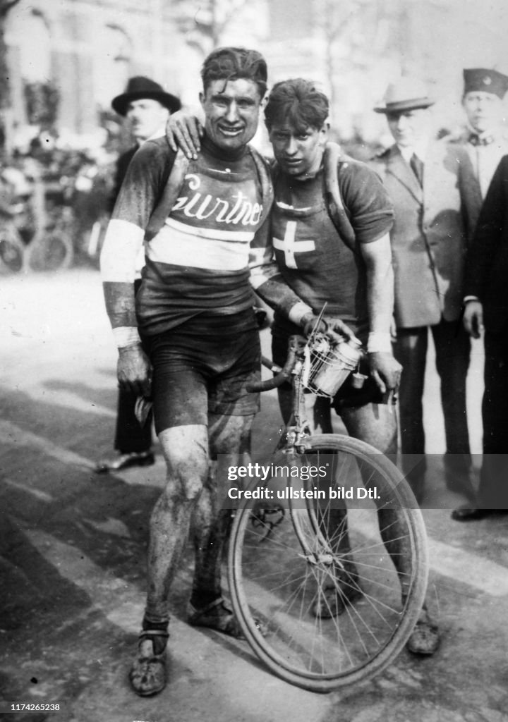 Heiri Suter und Kastor Notter, 1923 News Photo Getty Images
