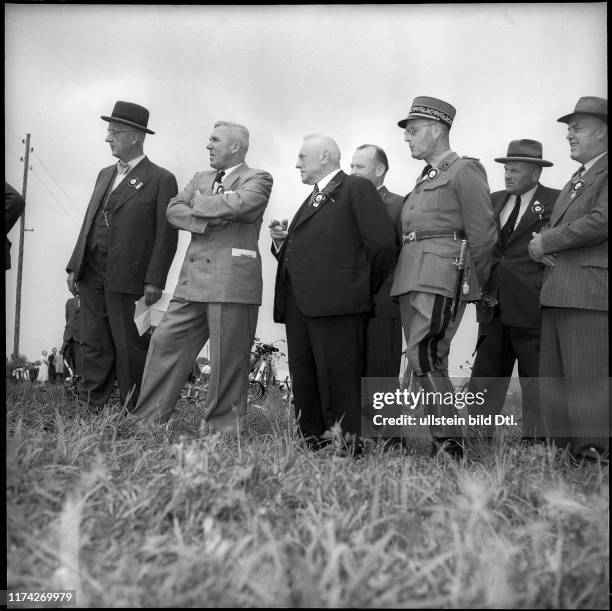 Minger Minger Photos and Premium High Res Pictures - Getty Images