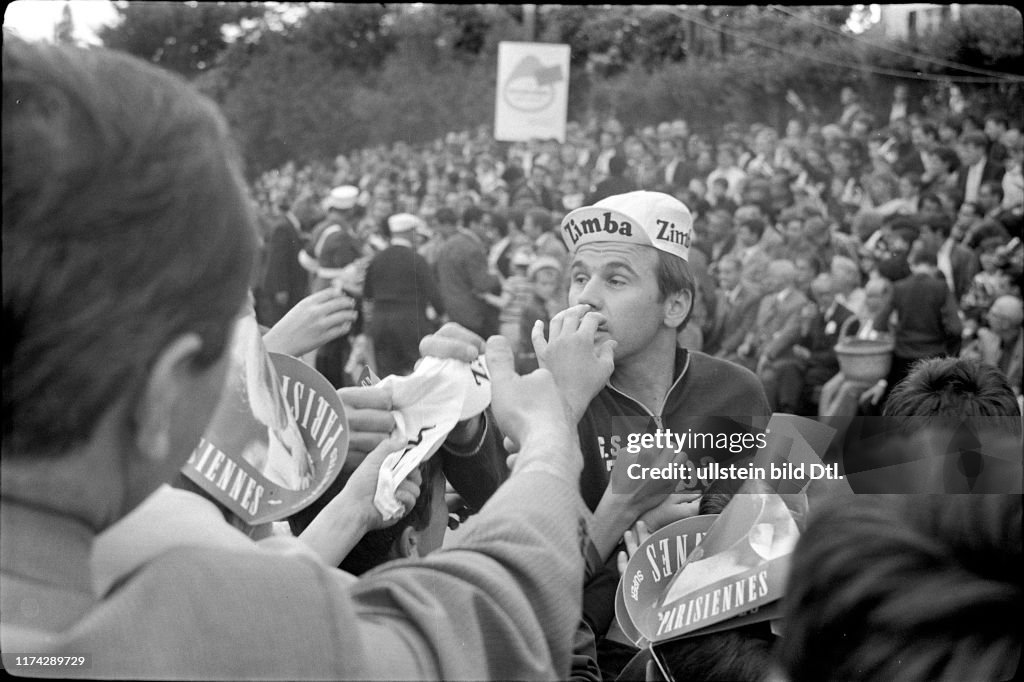 Tour de Suisse 1967: Publikum in Erwartung der Fahrer