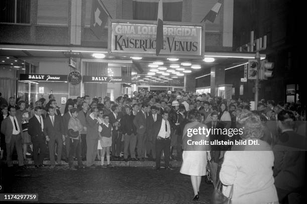 Ankunft zur Filmpremière in Zürich 1963