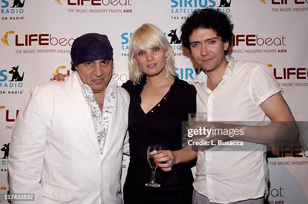 Steven Van Zandt with Sharin Foo and Sune Rose Wagner of The Raveonettes