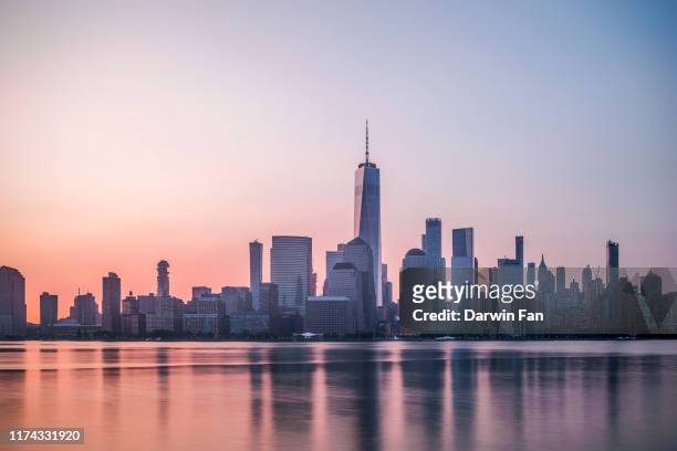 manhattan new york skyline - lower manhattan stock pictures, royalty-free photos & images