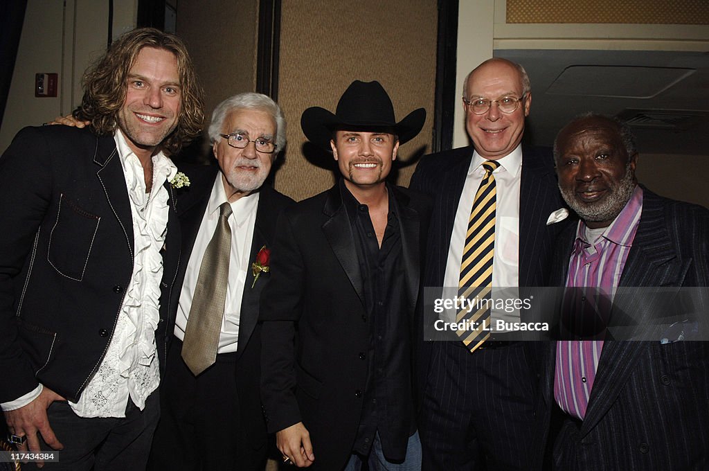 Sheryl Crow Presents Bill Clinton with Humanitarian of the Year Award at the T.J. Martell Foundation Gala - Inside