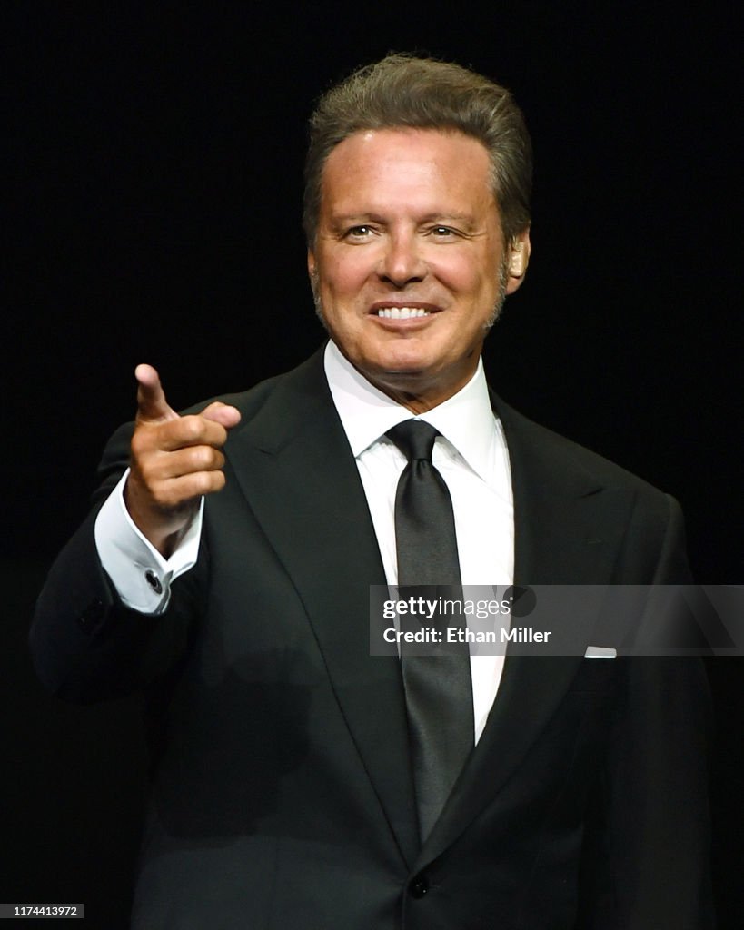 Luis Miguel In Concert - Las Vegas, NV