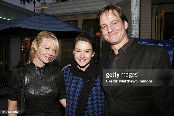 Charlotte Ross, Shailene Woodley and William Mapother