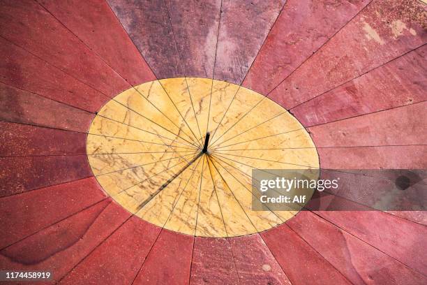sundial in the astronomical observatory of jantar mantar in jaipur, rajasthan, india - ancient sundials stock pictures, royalty-free photos & images