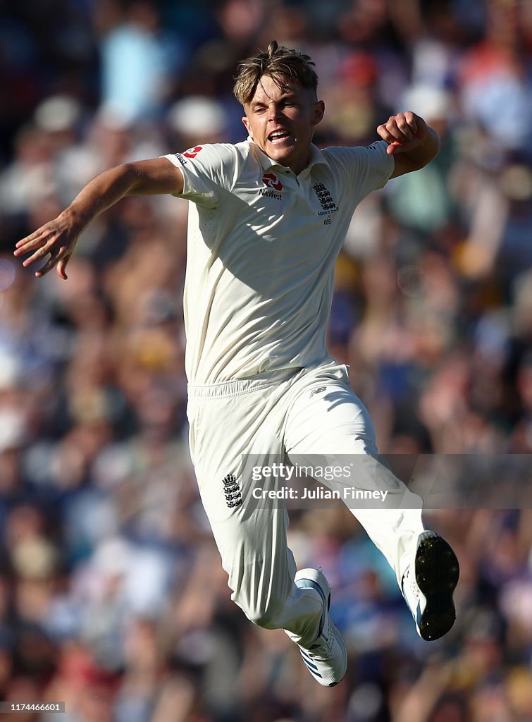 England v Australia - 5th Specsavers Ashes Test: Day Two