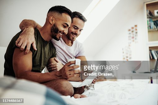  fotos e imágenes de Parejas Gay - Getty Images