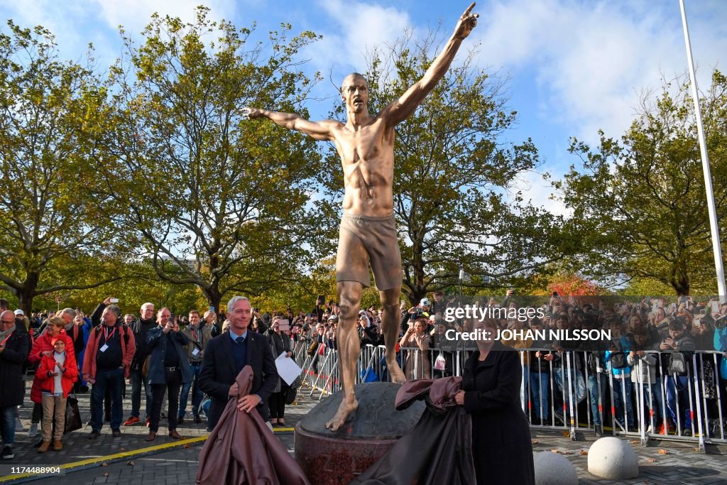 FBL-SWE-CELEBRITY-STATUE-ZLATAN-MLS