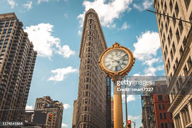 5th avenue uhr - tiffany building stock-fotos und bilder