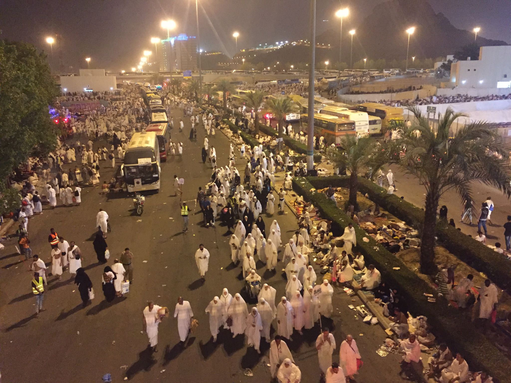 busy street Makkah
