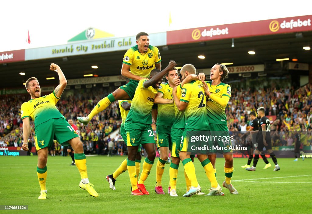 Norwich City v Manchester City - Premier League