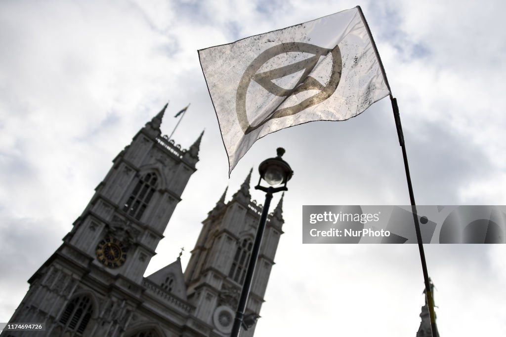 Extinction Rebellion Protesters Continue Planned Central London Blockade