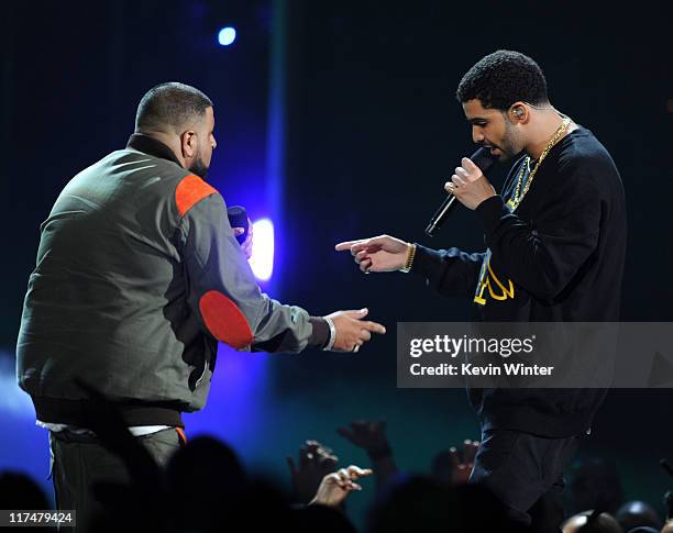 Kaled Rapero Drake Dj Khaled Photos and Premium High Res Pictures - Getty Images