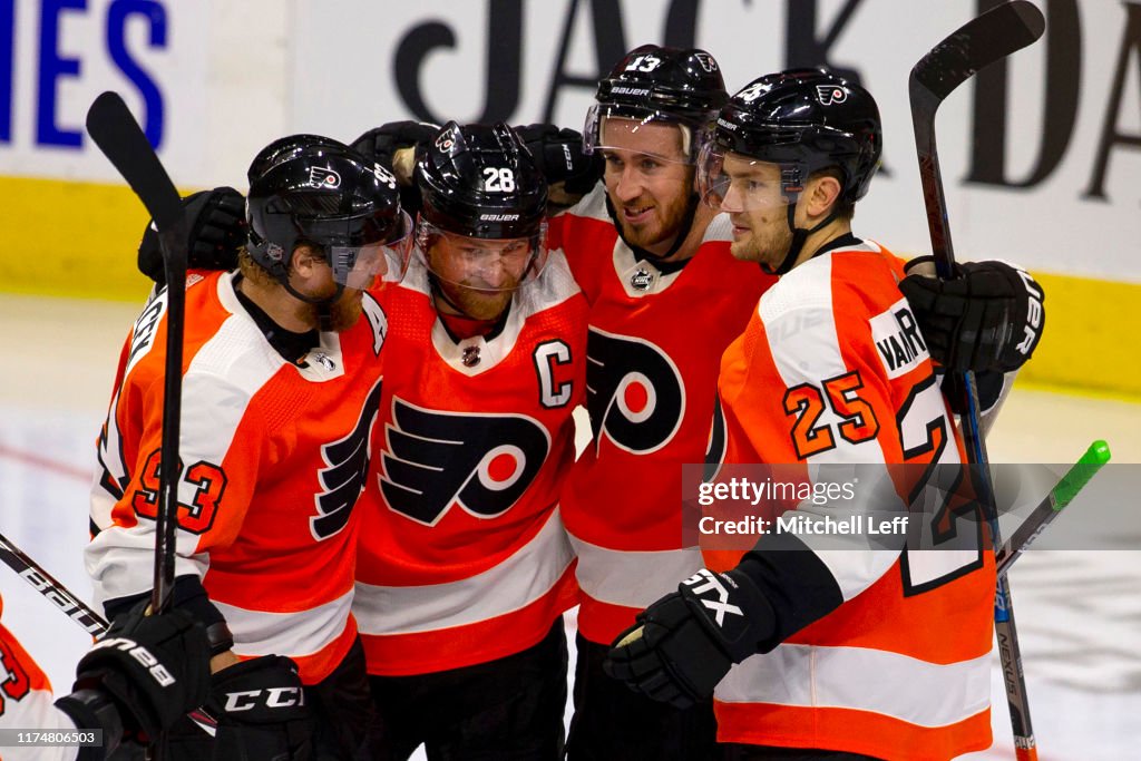 New Jersey Devils v Philadelphia Flyers