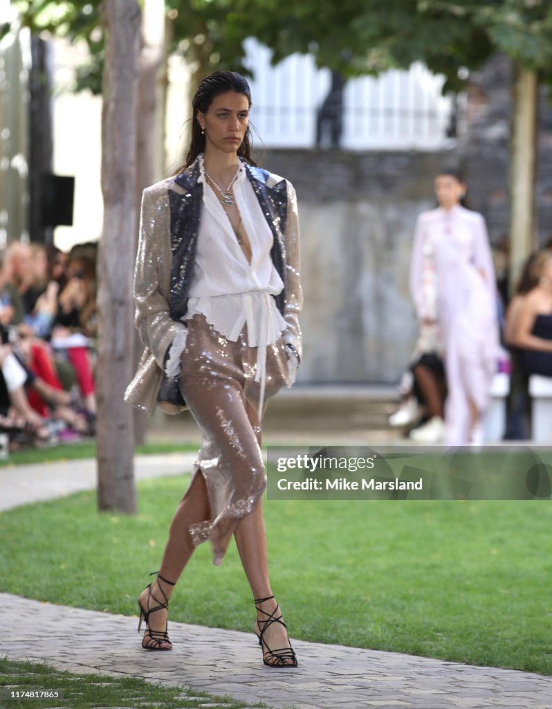 Roland Mouret - Runway - LFW September 2019