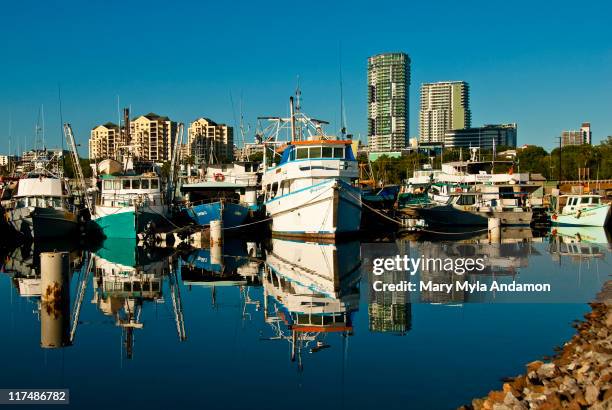 early morning at bay marina - darwin australia stock pictures, royalty-free photos & images