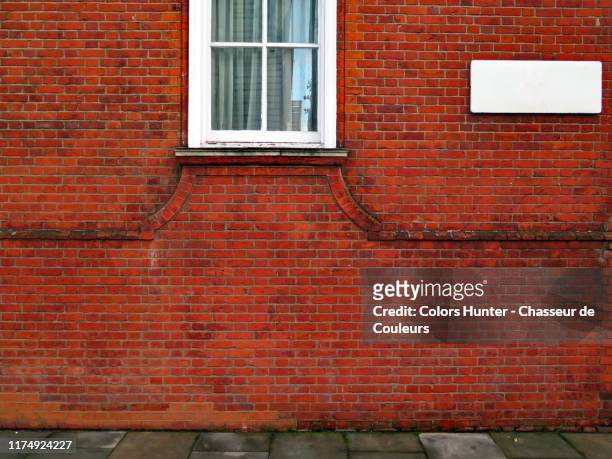 london sidewalk and house brick facade - brick red stock pictures, royalty-free photos & images
