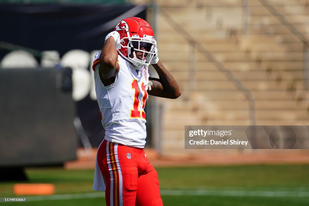 Kansas City Chiefs v Oakland Raiders