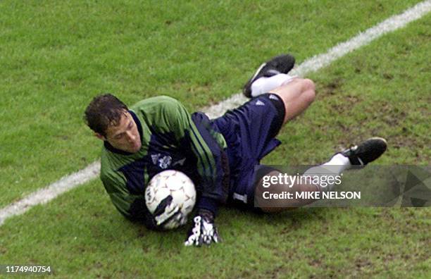 Craig Forrest 14 Soc Gold Cup Goalie Save Stock Photos, High-Res Pictures, and Images ...