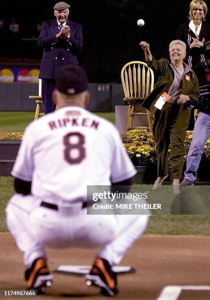 Cal Ripken Corner 45 Us Cal Ripken Farewell Stock Photos, High-Res Pictures, and Images ...