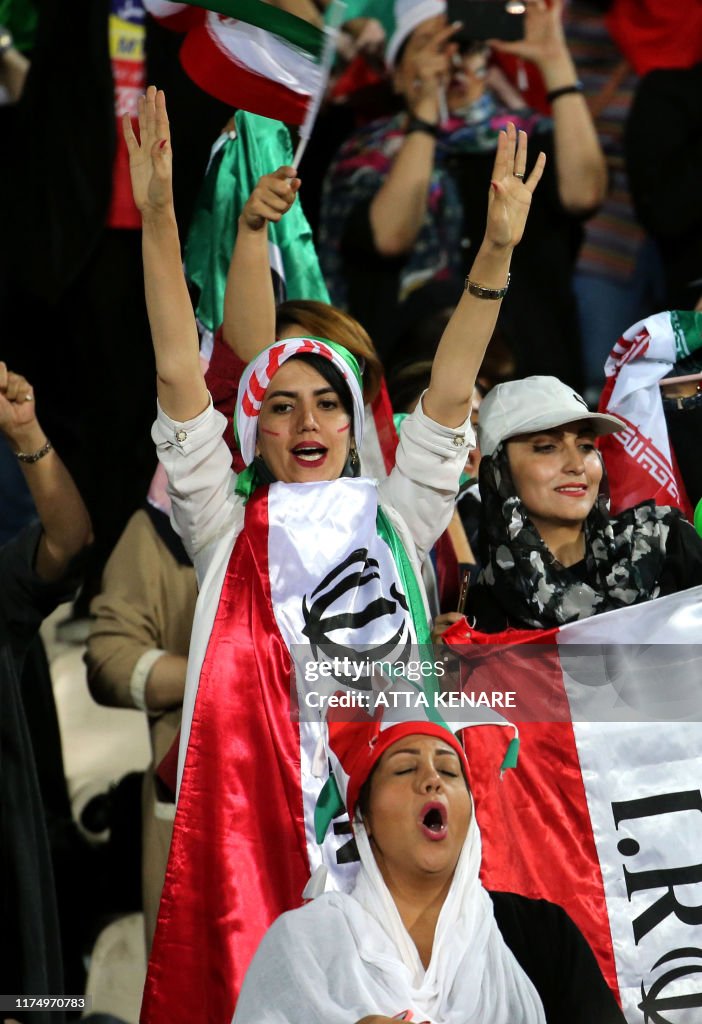 FBL-WC-2022-IRN-CAM-FANS