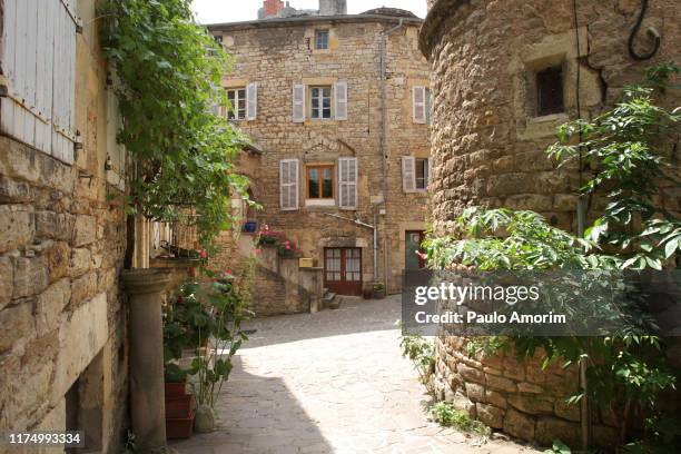 sévérac-le-château village in the south of france - ardèche stockfoto's en -beelden