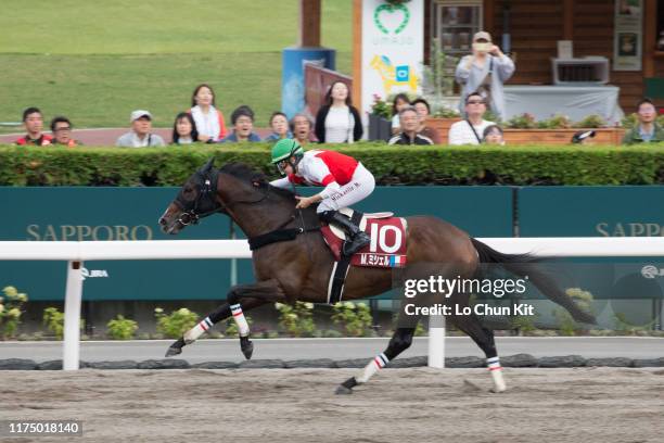 French jockey Mickaelle Michel riding Suave Aramis wins the Race 10 2019 World All-Star Jockeys 3rd Leg at Sapporo Racecourse on August 25, 2019 in...