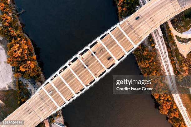 nashville bridge overhead - nashville tn stock pictures, royalty-free photos & images