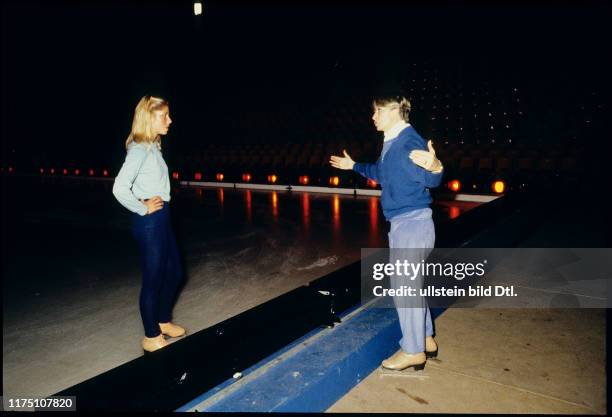 Eiskunstläuferin Denise Biellmann bei den Proben für Holiday on Ice 1981