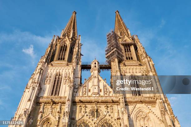 germany, regensburg, cathedral of st peter - regensburg cathedral stock-fotos und bilder