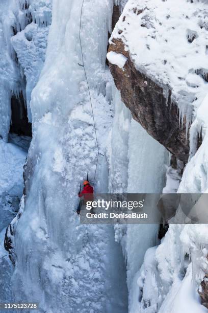 expert ice klättrare - ouray colorado bildbanksfoton och bilder