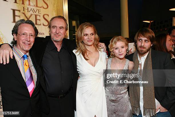 Producer Peter Locke, Producer Wes Craven, Vinessa Shaw, Emilie de Ravin and Director Alexandre Aja